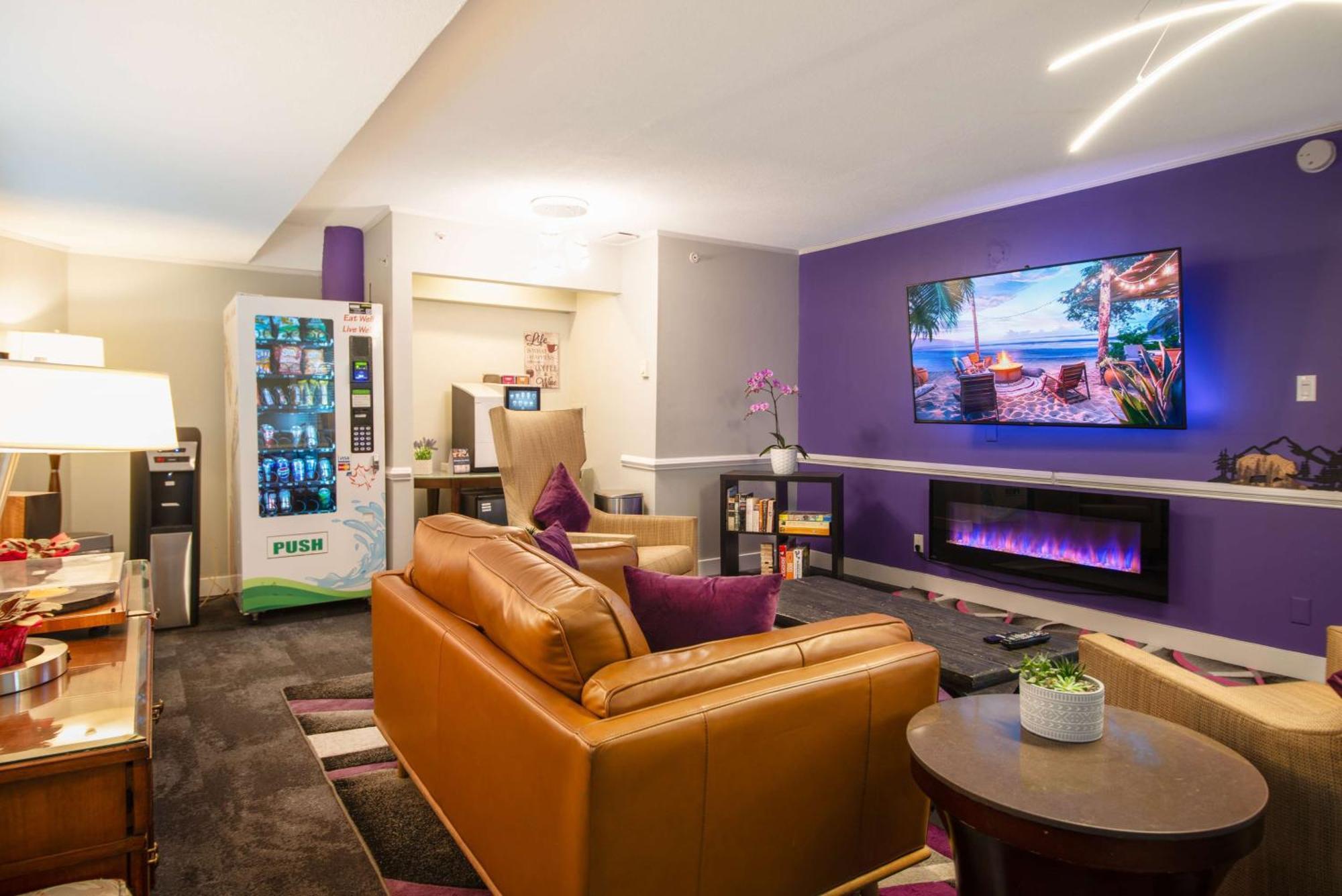 Coast Parksville Hotel ภายนอก รูปภาพ