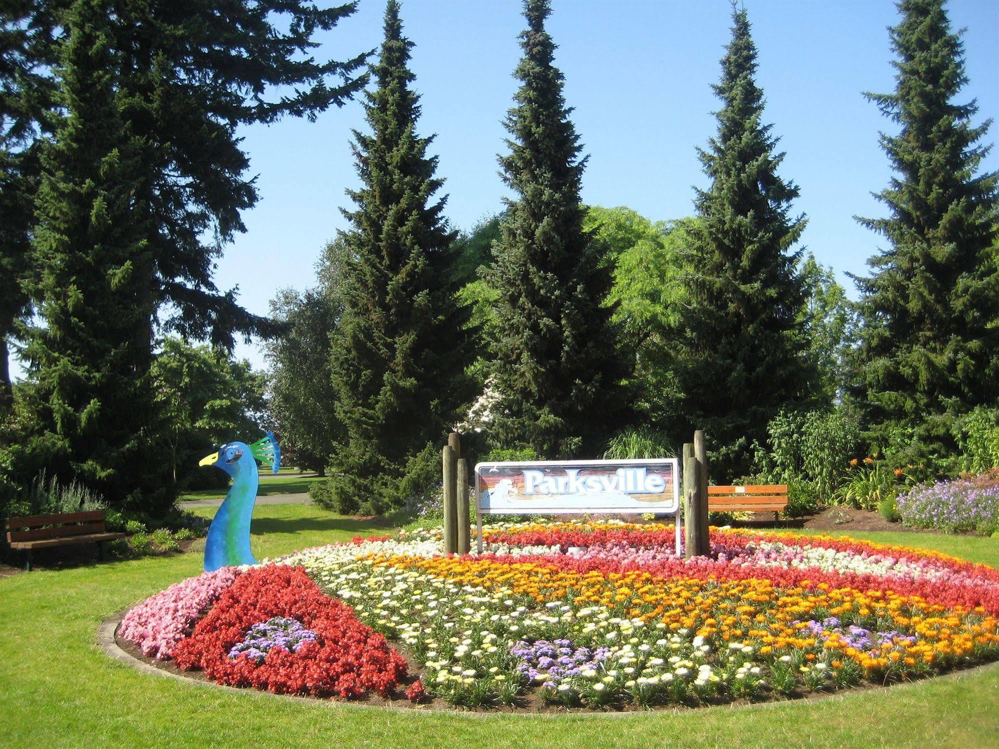 Coast Parksville Hotel ภายนอก รูปภาพ