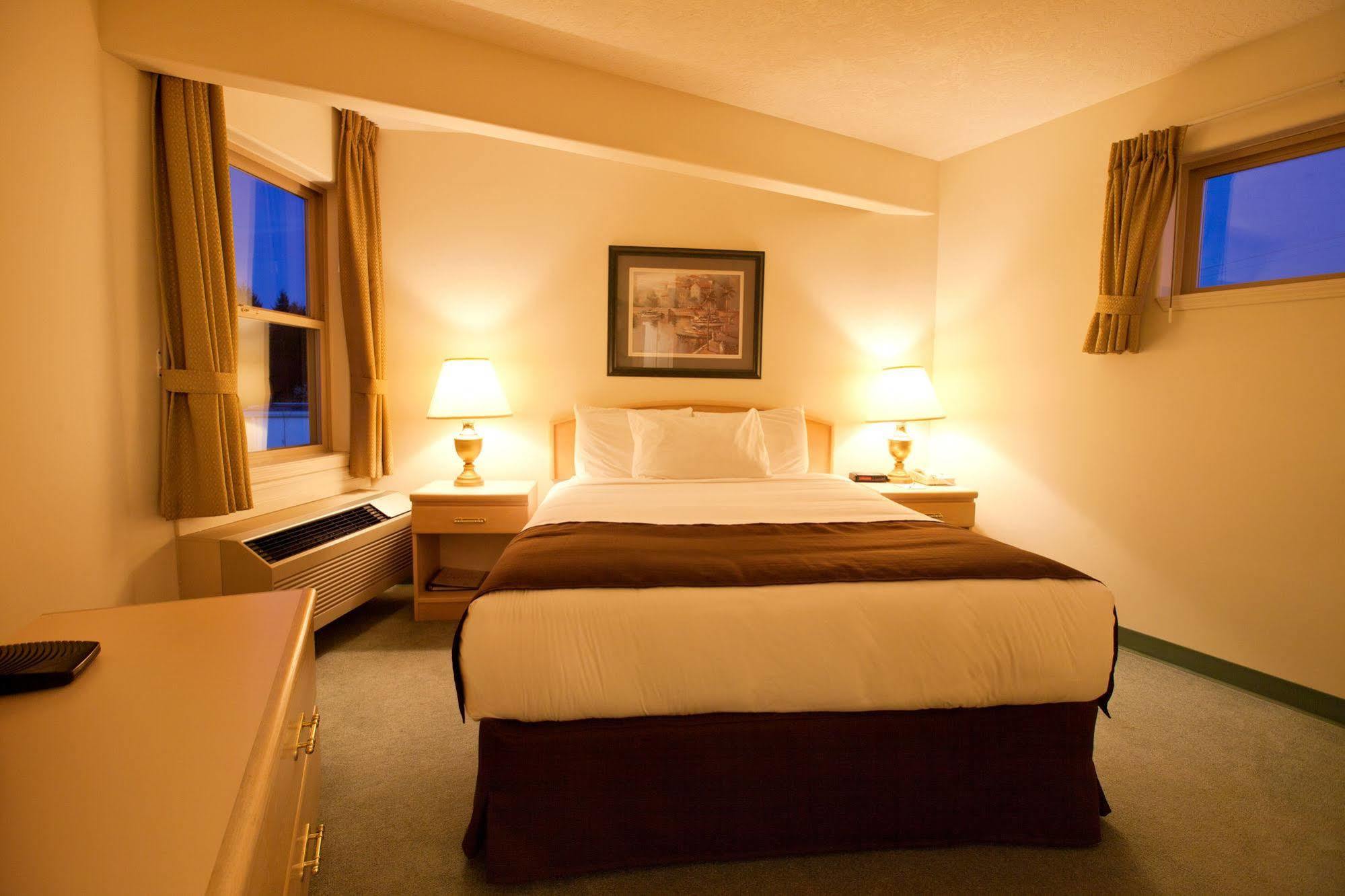 Coast Parksville Hotel ภายนอก รูปภาพ